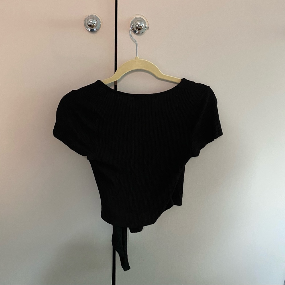 Wrapped cropped t-shirt - Picture 2 of 2